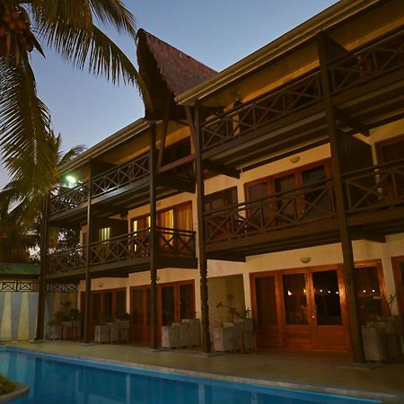 Hotel Baobab Cafe Мурундава Экстерьер фото
