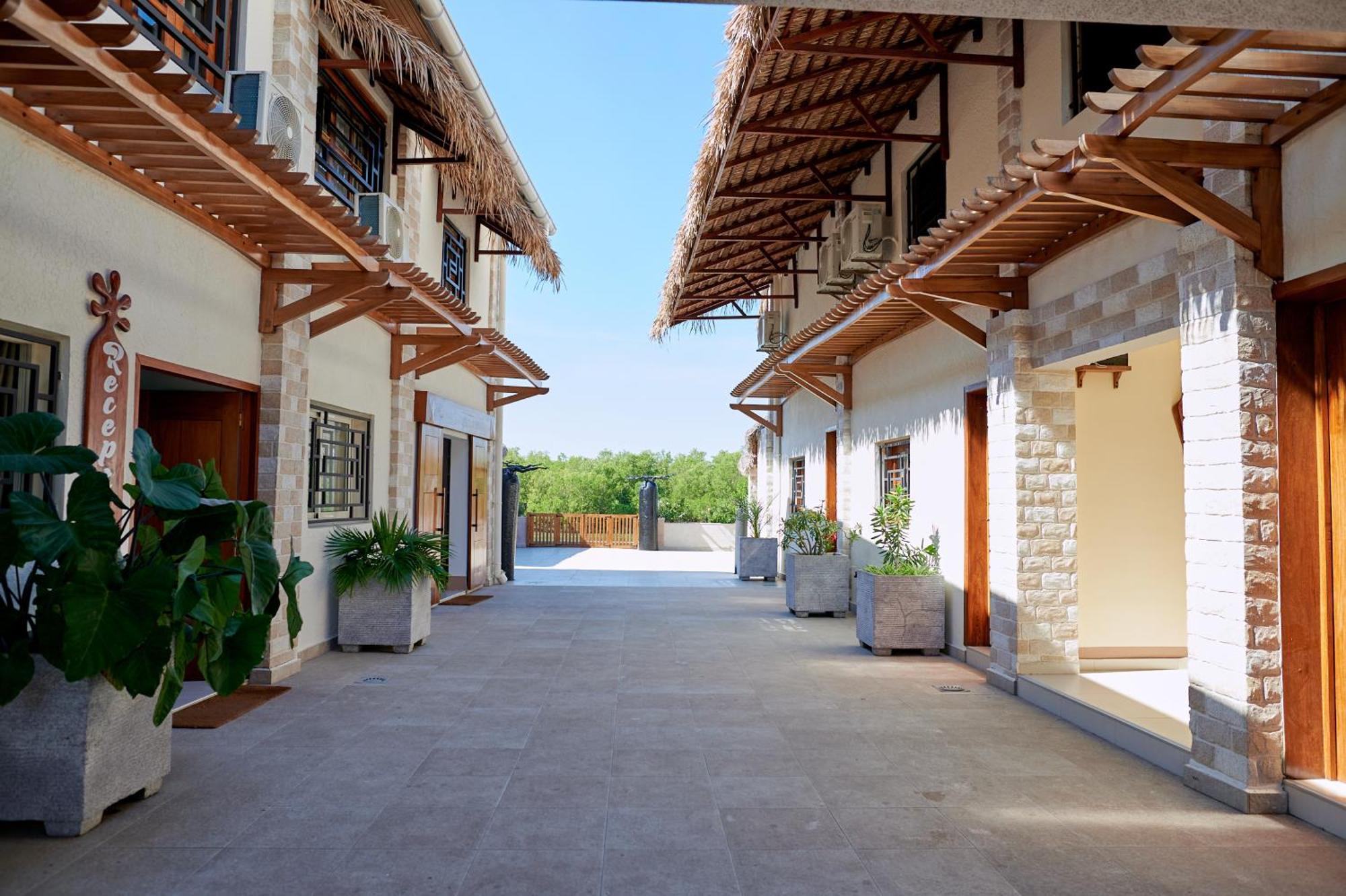 Hotel Baobab Cafe Мурундава Экстерьер фото