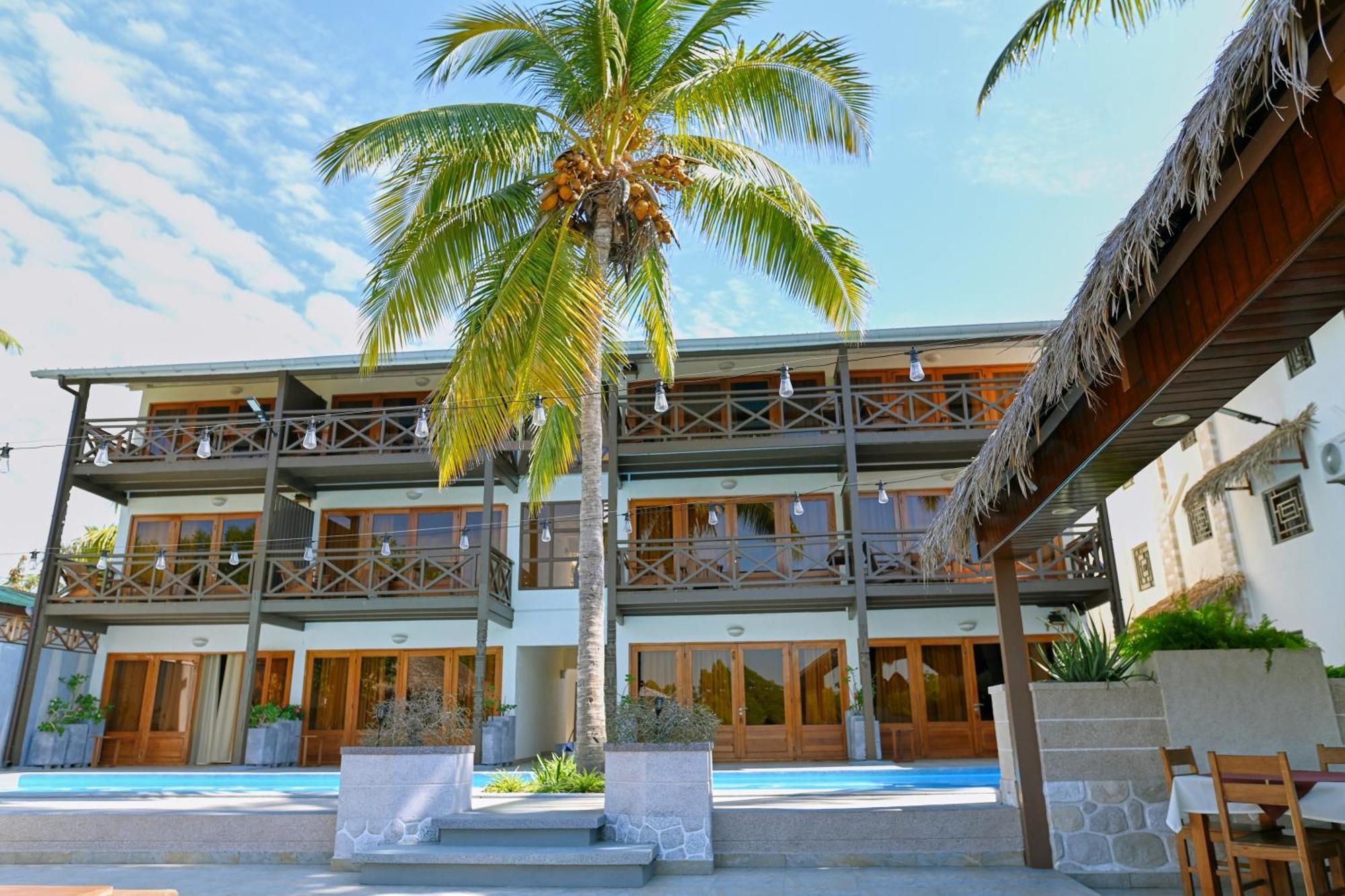 Hotel Baobab Cafe Мурундава Экстерьер фото
